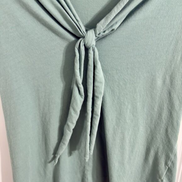 Ralph Lauren Sport Women’s Shirt V-Neck with A Front Knot Tie Detail. Medium - Picture 7 of 12